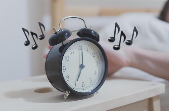 Comment se réveiller le matin grâce à un réveil en chansons