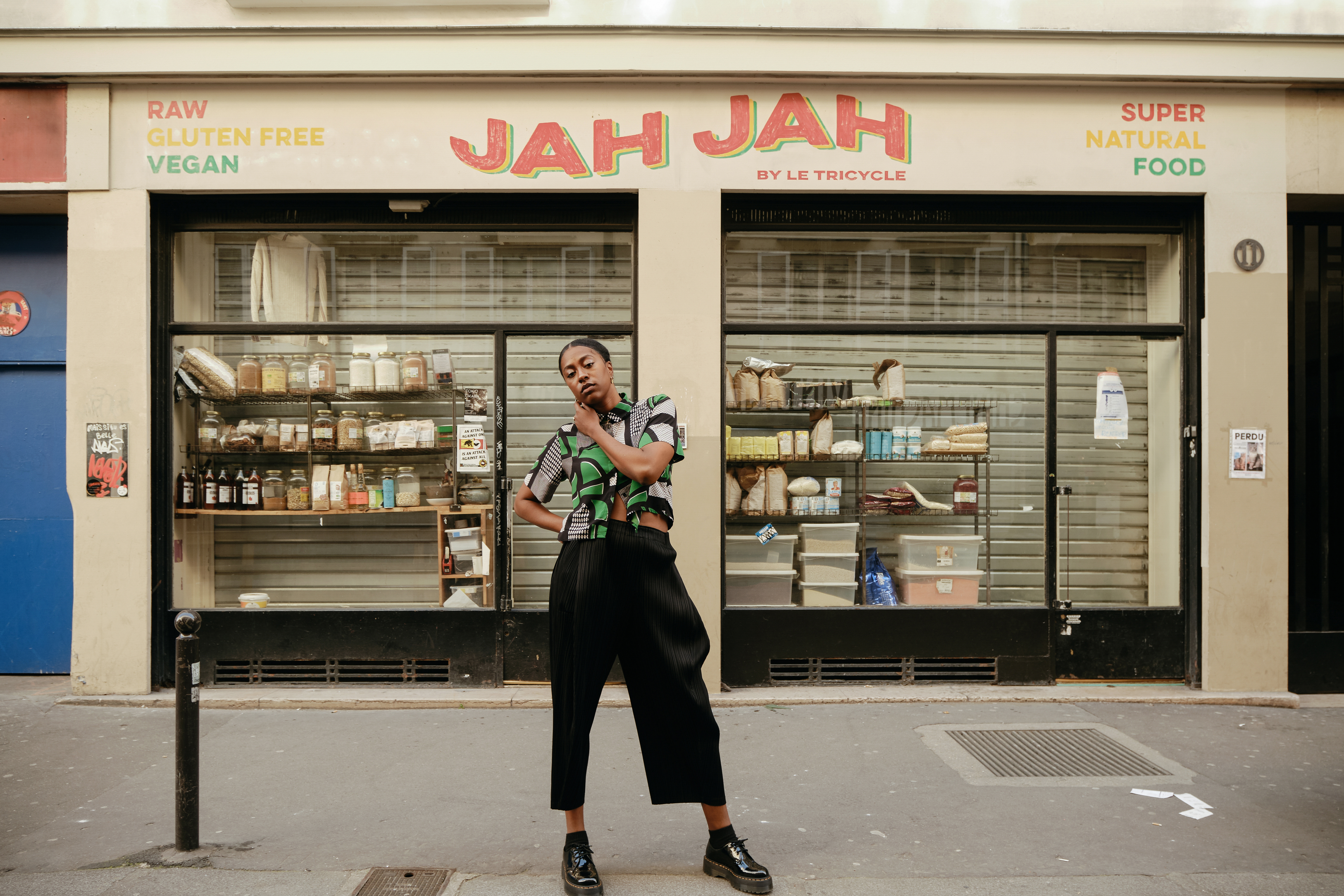 anaiis in front of the jah jah restaurant