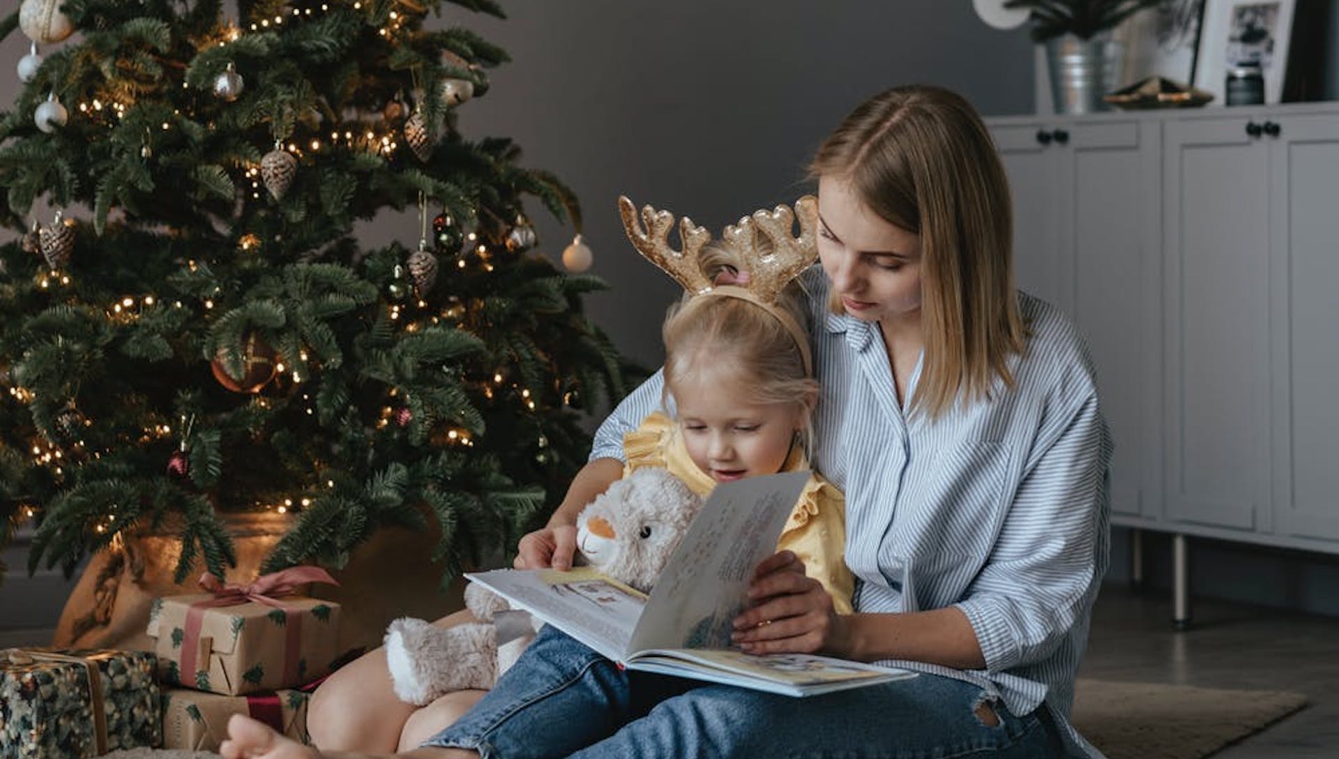 10 idées de livres pour les enfants et les ados à glisser sous le sapin