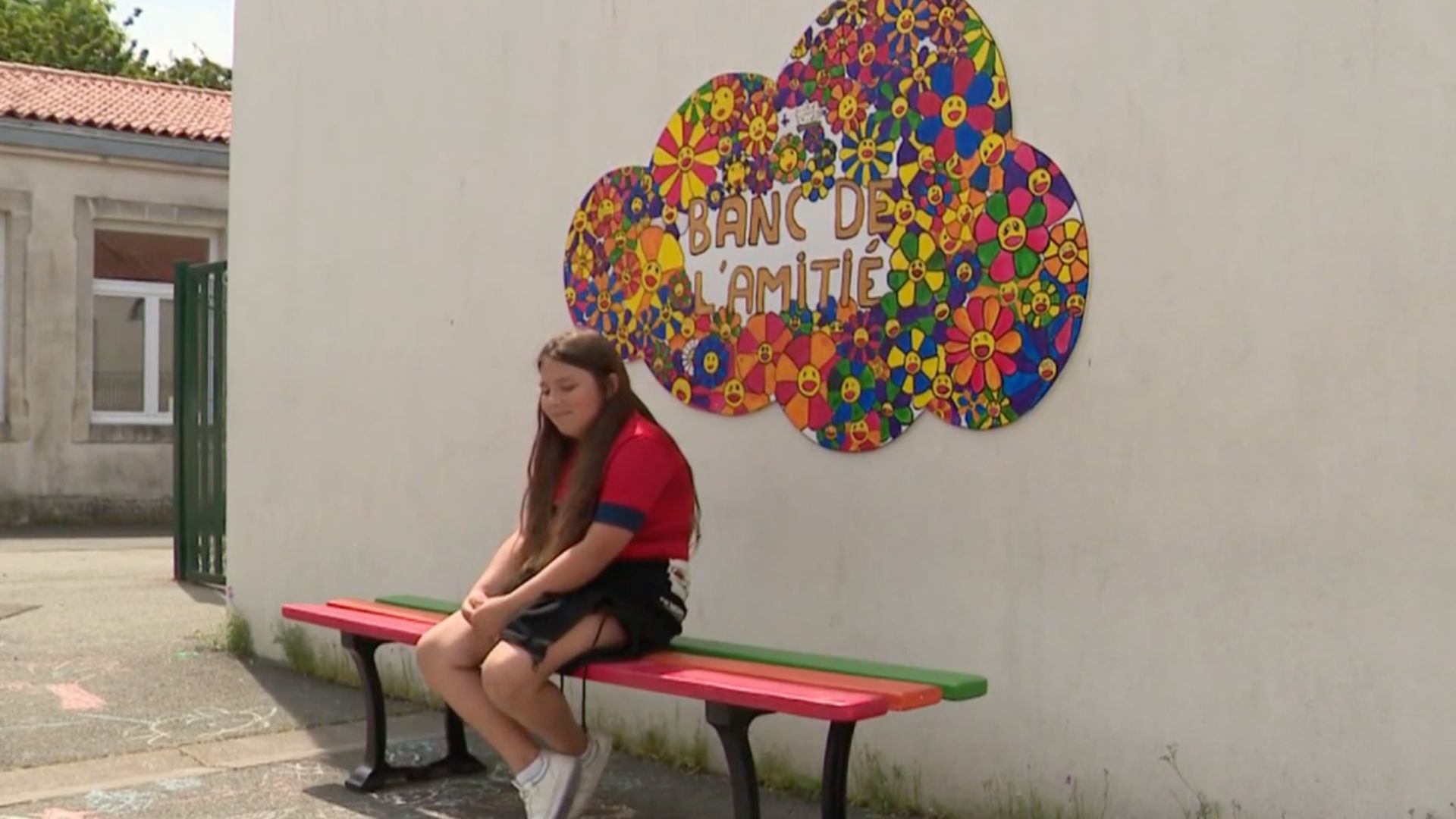 Un Banc De L'amitié, Une Chouette Solution Contre L'isolement à L'école ...